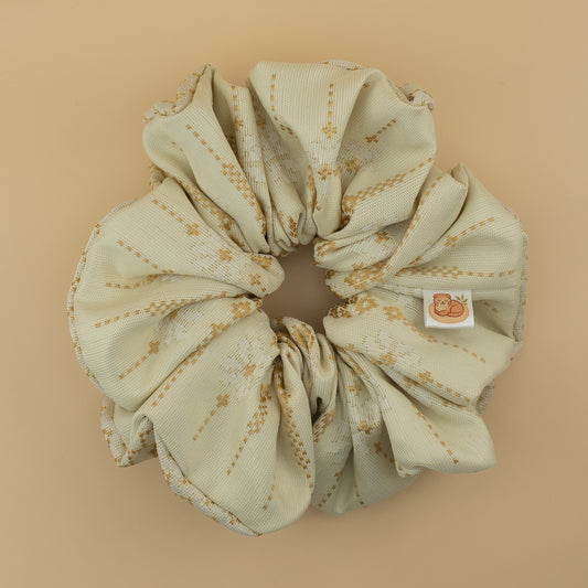 Golden Threads (สายทอง) Scrunchie